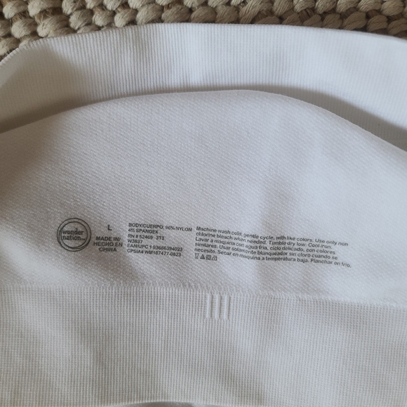 White sports bra - Picture 3 of 3